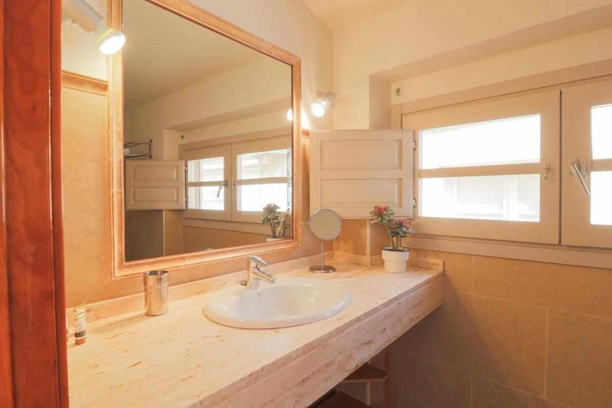 C28 Mitjana Luminous Penthouse Apartamento